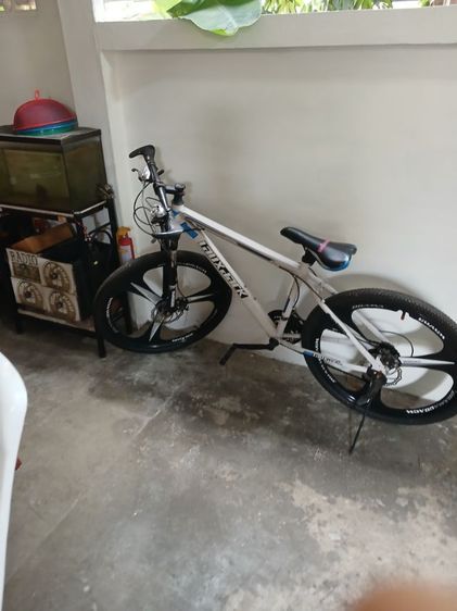 จักรยาน สีขาวใช้งานได้ รูปที่ 6