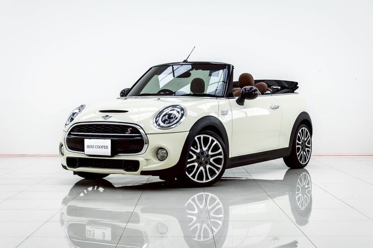 รถ Mini CONVERTIBLE 2.0 S สี ขาว
