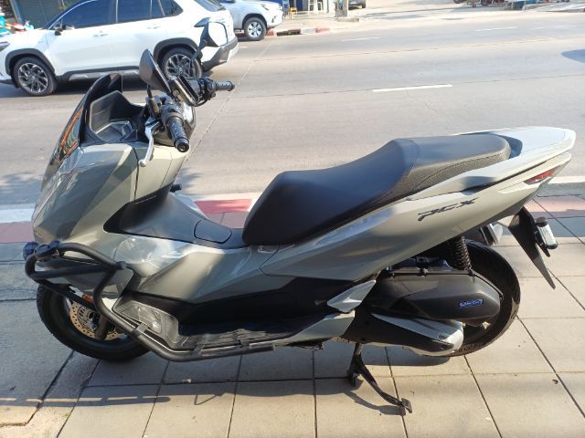 ขายแคชบาร์ pcx160 ปี 25 พร้อม ปะกับแคชบาร์ กม.8 คู้บอน
