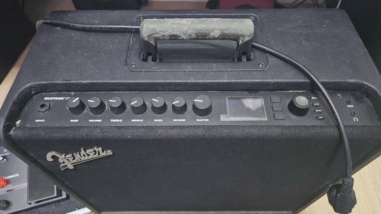 ปล่อยแอมป์ซ้อมจบๆ Fender Mustang GT100 สภาพสวย ใช้งานปกติ รูปที่ 2