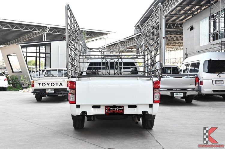 Isuzu D-MAX 2023 1.9 B Pickup ดีเซล ไม่ติดแก๊ส เกียร์ธรรมดา ขาว รูปที่ 4