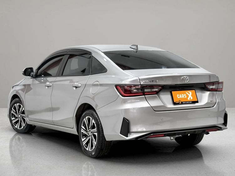 Toyota Yaris ATIV 2023 1.2 Smart Sedan เบนซิน ไม่ติดแก๊ส เกียร์อัตโนมัติ บรอนซ์เงิน รูปที่ 4