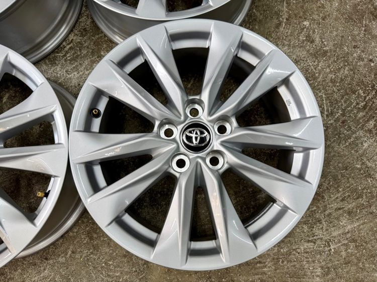 ล้อแม็ก TOYOTA COROLLA CROSS  ขอบ 17” 5 รู 114 ใส่ CAMRY INNOVA VIGO REVO ตัวเตี้ยได้เลย รูปที่ 6
