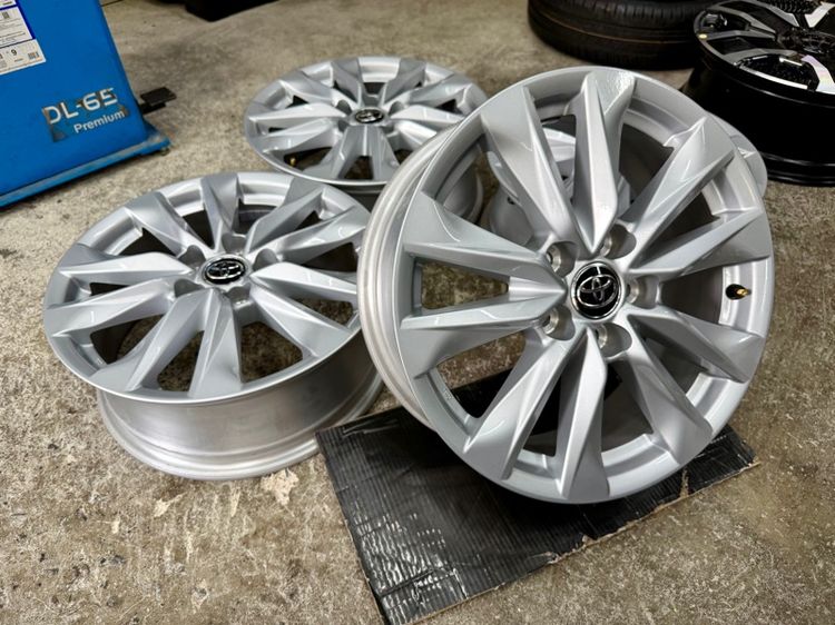 ล้อแม็ก TOYOTA COROLLA CROSS  ขอบ 17” 5 รู 114 ใส่ CAMRY INNOVA VIGO REVO ตัวเตี้ยได้เลย รูปที่ 2