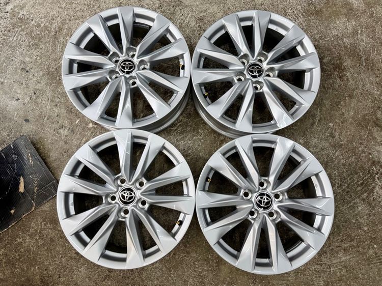 ล้อแม็ก TOYOTA COROLLA CROSS  ขอบ 17” 5 รู 114 ใส่ CAMRY INNOVA VIGO REVO ตัวเตี้ยได้เลย รูปที่ 3