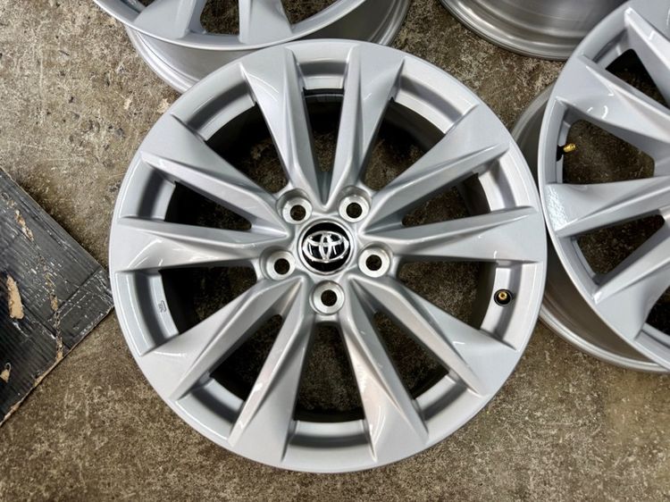 ล้อแม็ก TOYOTA COROLLA CROSS  ขอบ 17” 5 รู 114 ใส่ CAMRY INNOVA VIGO REVO ตัวเตี้ยได้เลย รูปที่ 5