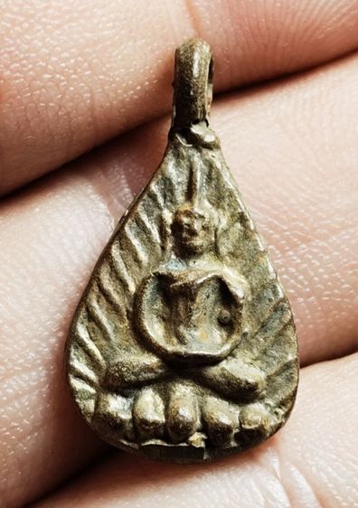 พระหล่อเก่า