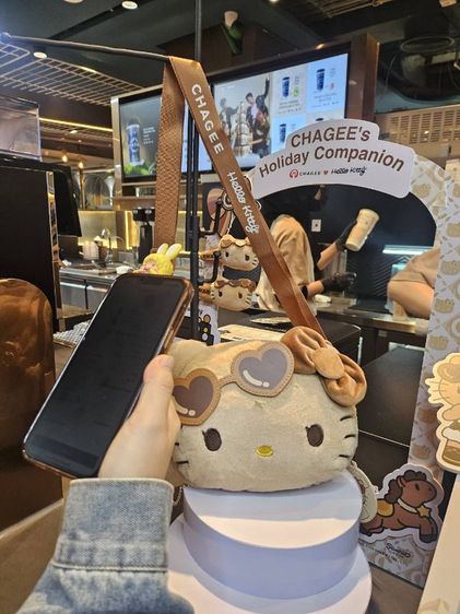 หญิง น้ำตาล ผ้า อื่นๆ ขายกระเป๋าสะพายkitty มือ1