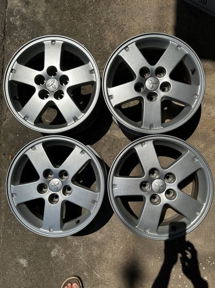 แม็ก Mitsubishi DELICA 16 นิ้ว