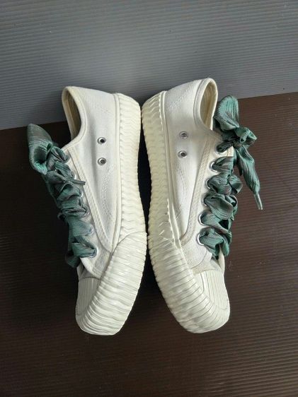 รองเท้าผ้าใบ เบอร์39 รูปที่ 2