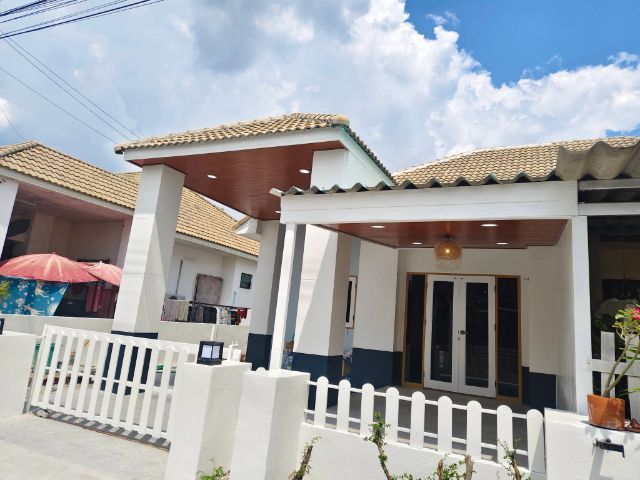 อื่นๆ 2026 ใช่ ขายด่วน บ้านแฝด 34 ตรว.ในหมู่บ้านปภาดา อ.บ้านบึง จ.ชลบุรี ทำเลดีมากๆ