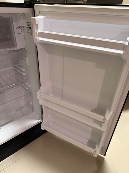 TOSHIBA ตู้เย็น 1 ประตู ความจุ 5.2 คิว รุ่น GR-C149 รูปที่ 5