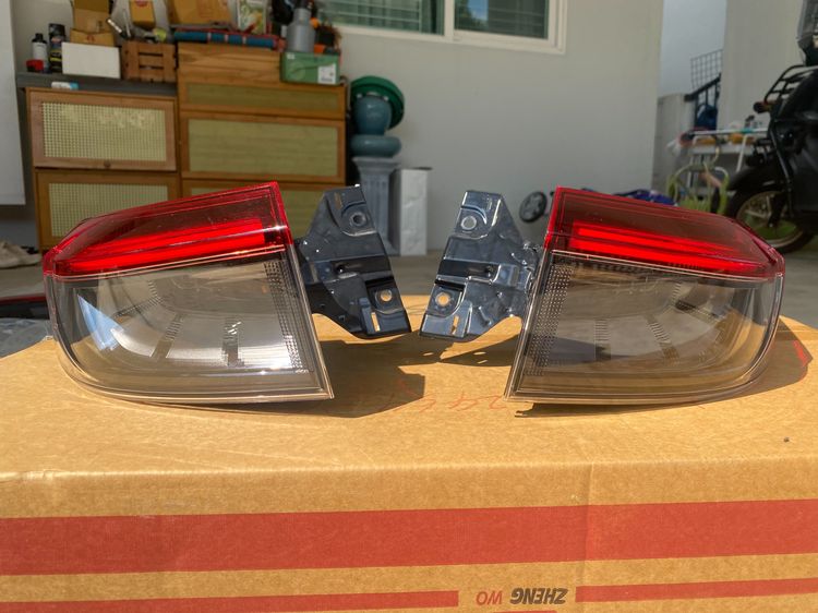 ไฟท้าย HRV 2025  EL  เดิม ครบ 4 ชิ้น นอกใน รูปที่ 9