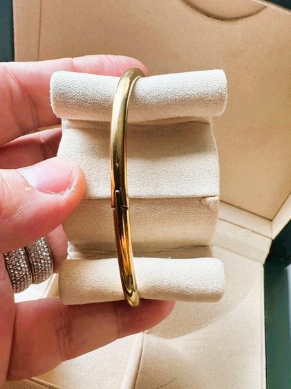 สร้อยข้อมือ unisex ทรงตะปูโลหะเคลือบสีทองประดับเพชรหัวและท้ายตะปู Size 22  ไม่มีอุปกรณ์ รูปที่ 8