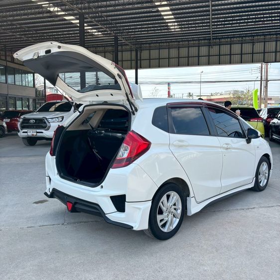 Honda Jazz 2016 1.5 V+ Sedan เบนซิน ไม่ติดแก๊ส เกียร์อัตโนมัติ ขาว รูปที่ 3
