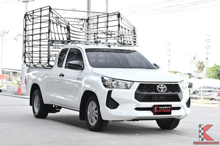 รถ Toyota Hilux Revo 2.4 Z Edition Entry สี ขาว
