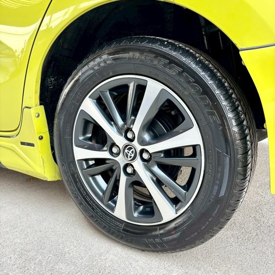 Toyota Yaris 2019 1.2 G Plus Sedan เบนซิน ไม่ติดแก๊ส เกียร์อัตโนมัติ เขียว รูปที่ 4
