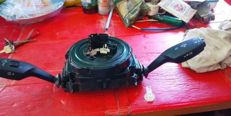 ชุดสวิตช์ก้านคอพวงมาลัย BMW