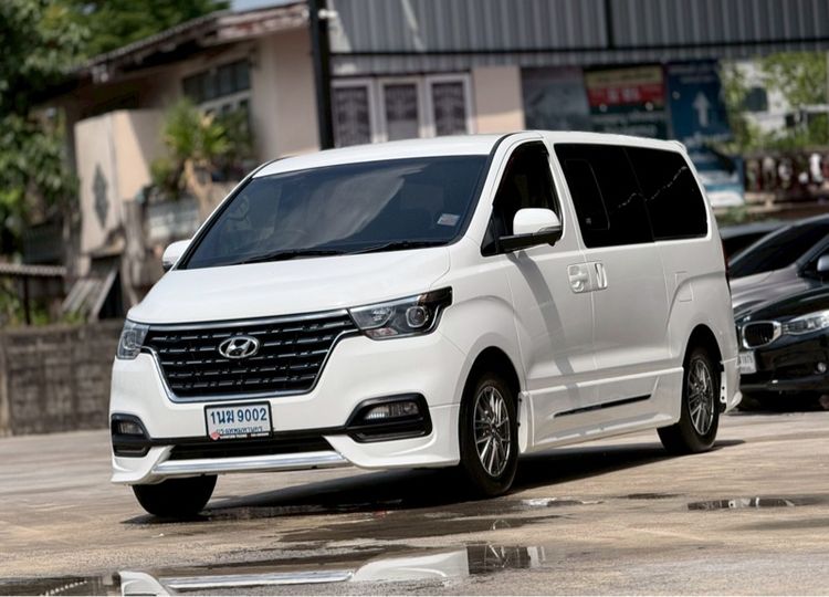 Hyundai H-1  2019 2.5 Deluxe Van ดีเซล ไม่ติดแก๊ส เกียร์อัตโนมัติ ขาว รูปที่ 3