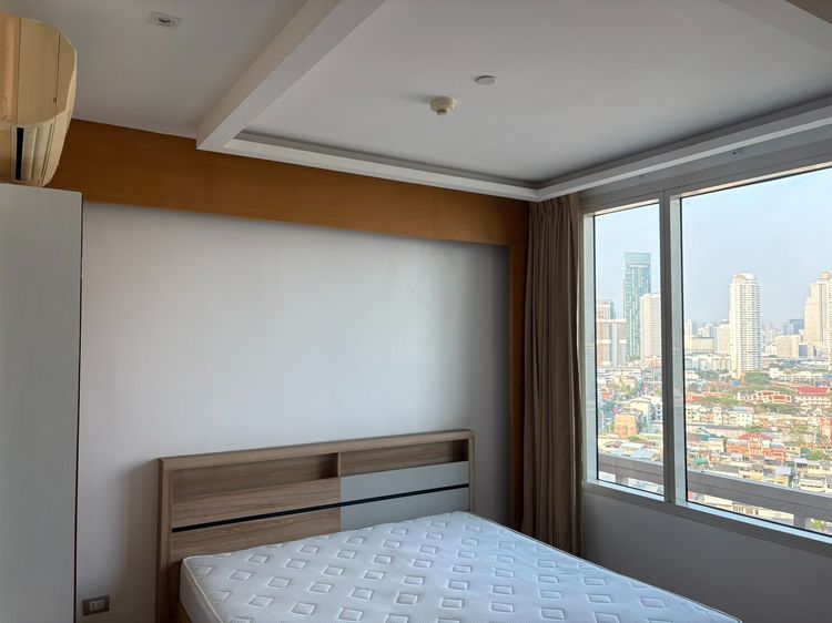 For rent - Watermark Chaophraya