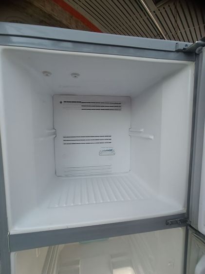 ตู้เย็น toshiba 6.9 คิว 2 ประตูแบบ no force รูปที่ 8