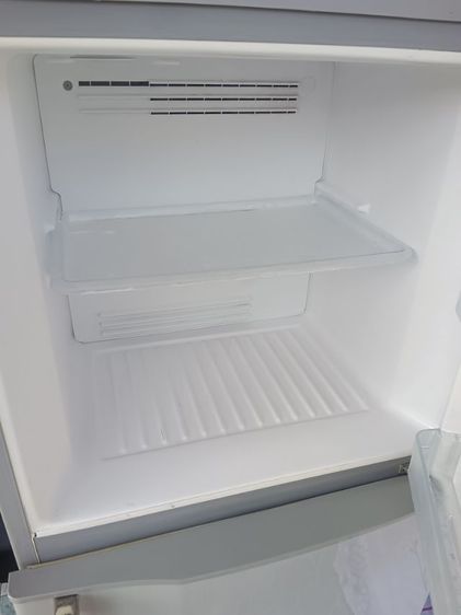 ตู้เย็น toshiba 6.9 คิว 2 ประตูแบบ no force รูปที่ 2