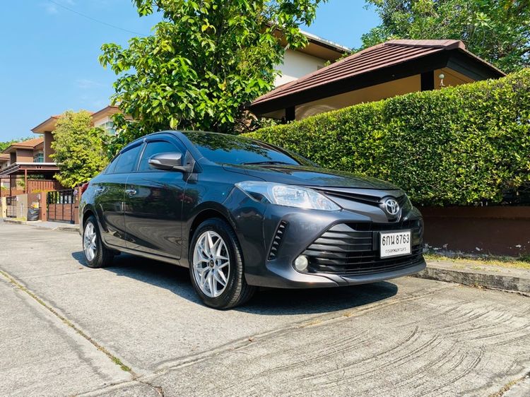 Toyota Vios 2017 1.5 E Sedan เบนซิน ไม่ติดแก๊ส เกียร์อัตโนมัติ เทา