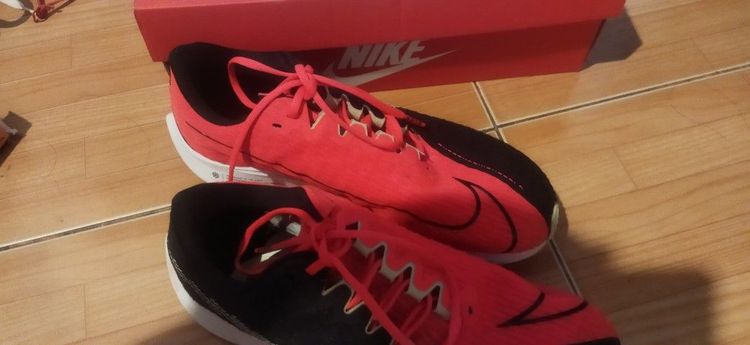 nike รูปที่ 3