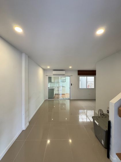 LPN Development ไม่มี 2022 ลุมพินี ทาวน์วิลล์ พหลโยธิน-สะพานใหม่ ทาวน์โฮม 2 ชั้น แปลงหลังในสุด เงียบสงบ หลังบ้านติดสวน ส่วนกลาง รูปที่ 4