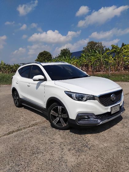 MG ZS 2019 1.5X+ Sunroof Sedan เบนซิน เกียร์อัตโนมัติ ขาว รูปที่ 2