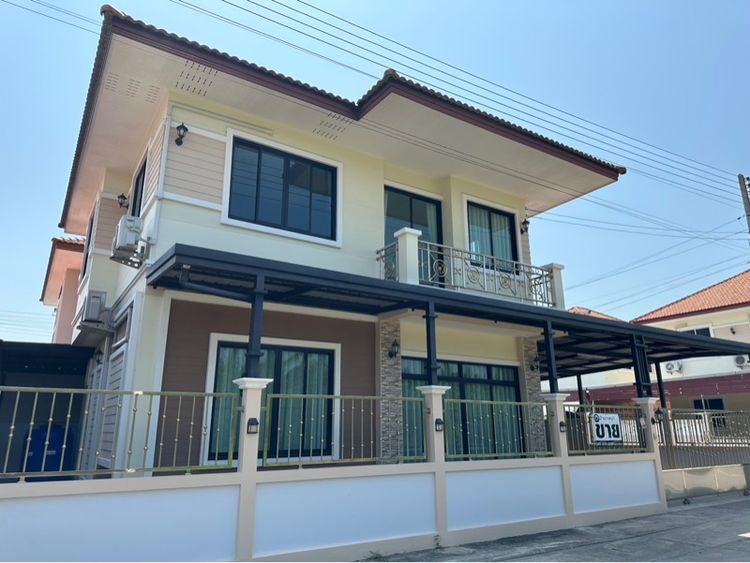 บ้านเดี่ยว 2 ชั้น (มือสอง) เจ้าของขายเอง หลังมุม พื้นที่กว้าง ทำเลศักยภาพ ใกล้กรุงเทพ พร้อมเข้าอยู่