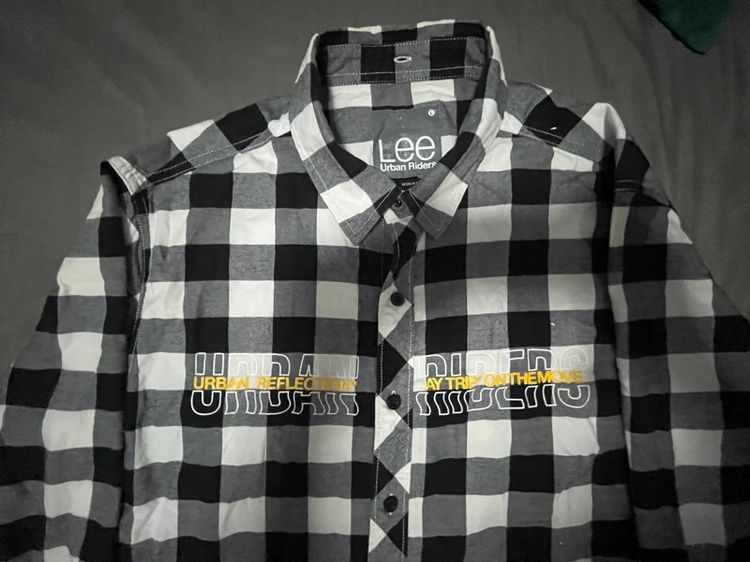 เสื้อเชิ้ตleeมือสอง