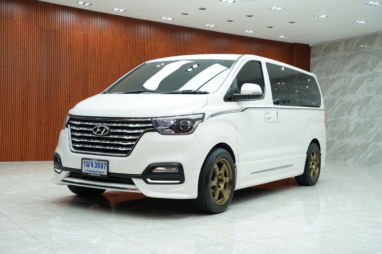 Hyundai H-1  2021 2.5 Executive Utility-car เบนซิน เกียร์อัตโนมัติ ขาว รูปที่ 3
