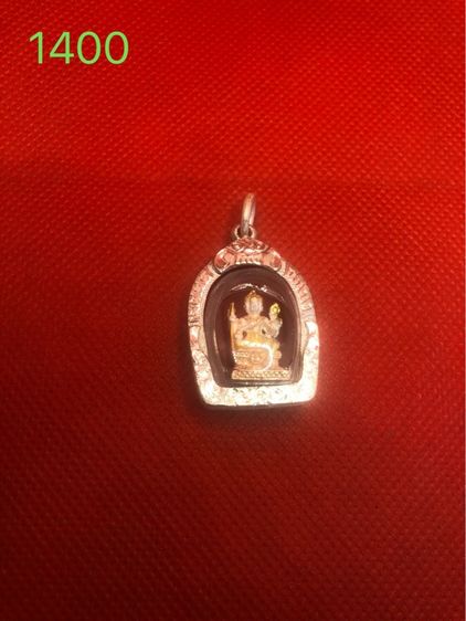 พระพรหมเลี่ยมกรอบเงิน