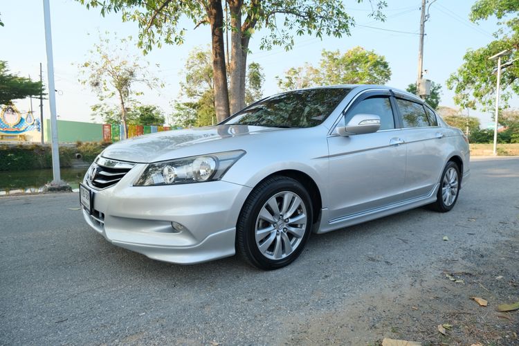 Honda Accord 2013 2.4 EL i-VTEC Sedan เบนซิน ไม่ติดแก๊ส เกียร์อัตโนมัติ บรอนซ์เงิน รูปที่ 3