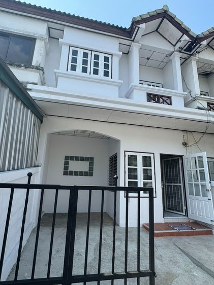 ไม่มี ขายบ้านทาวน์เฮ้าส์ 2 ชั้น ติดถนนลำลูกกา คลองสองคูคต รูปที่ 3