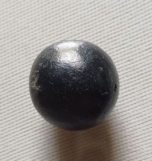 ลูกอมเก่าไม่ทราบที่