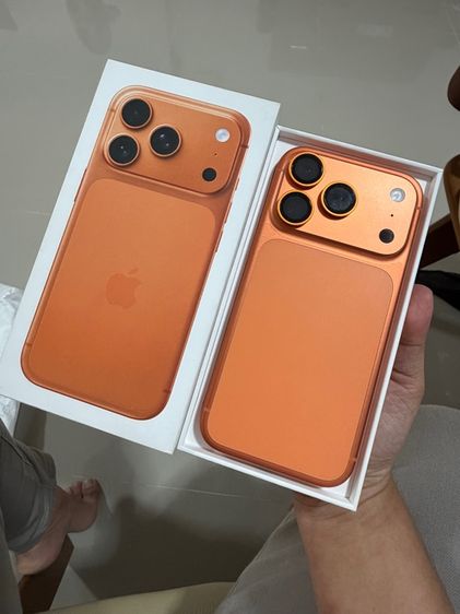 iPhone 17 pro 256 gb cosmic orange ครบกล่อง