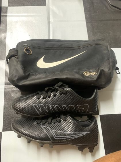 รองเท้าฟุตบอล wing7 พร้อมเป๋า