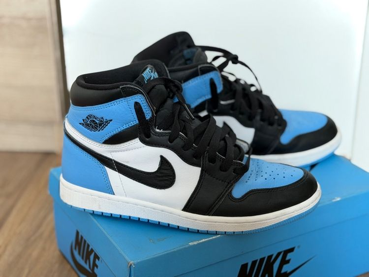 รองเท้า