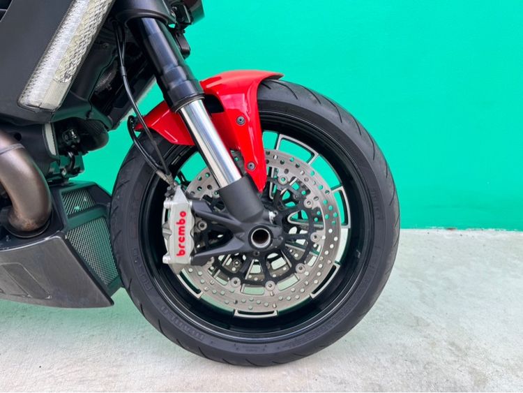 Ducati Diavel  Red  with white Corse 2011 วิ่งแค่4,000 โล รูปที่ 7