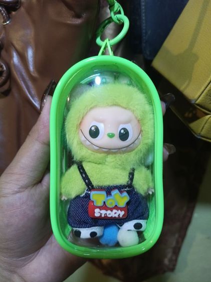 Labubu v4 สนใจสะกิดมาได้นะค้าบ มีชุด มีกระเป๋า เคส แถมให้ครับ อุปกรณ์ การ์ด กล่อง ซอง ครบ 340รวมส่งฟรี ใหม่มากๆๆๆๆ รูปที่ 2