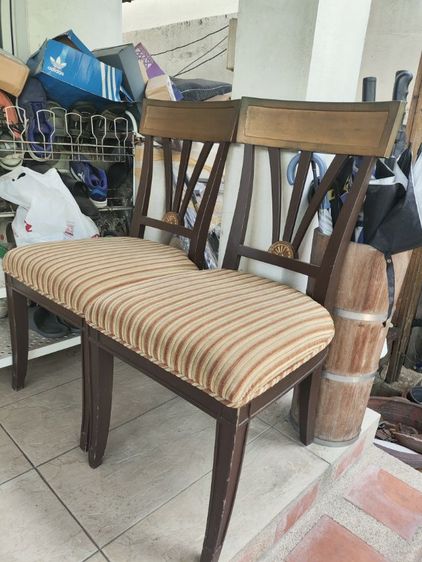 เก้าอี้สไตล์ยุโรป มี 6 ตัว