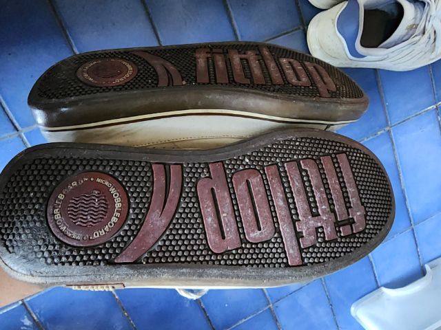 2 fitflop shoes รูปที่ 2