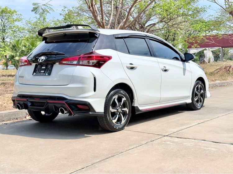 Toyota Yaris ATIV 2023 1.2 Premium Sedan เบนซิน เกียร์อัตโนมัติ ขาว รูปที่ 4