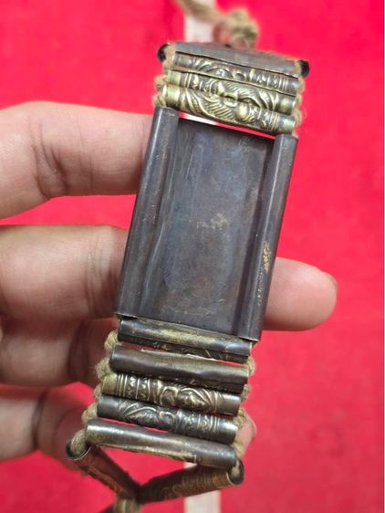 ตะกรุดข้อมือ หลวงปู่ศุข วัดปากคลองมะข่ามเฒ่า เนื้อทองเหลือง ฝังพระพิมพ์รัศมี พร้อมตะกรุดปั้มเหรียญหล่อ รูปที่ 6