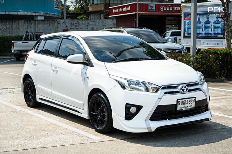 Toyota Yaris 2016 1.2 J Eco Sedan เบนซิน ไม่ติดแก๊ส เกียร์อัตโนมัติ ขาว รูปที่ 3