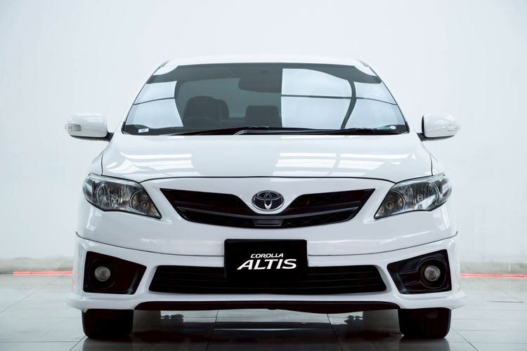 Toyota Altis 2011 1.8 TRD Sportivo Sedan เบนซิน ไม่ติดแก๊ส เกียร์อัตโนมัติ ขาว รูปที่ 4
