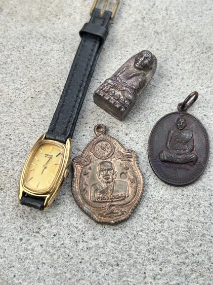 พระเหรียญ รูปที่ 2