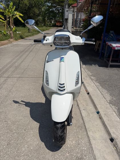 Vespa sprint 125 รูปที่ 2
